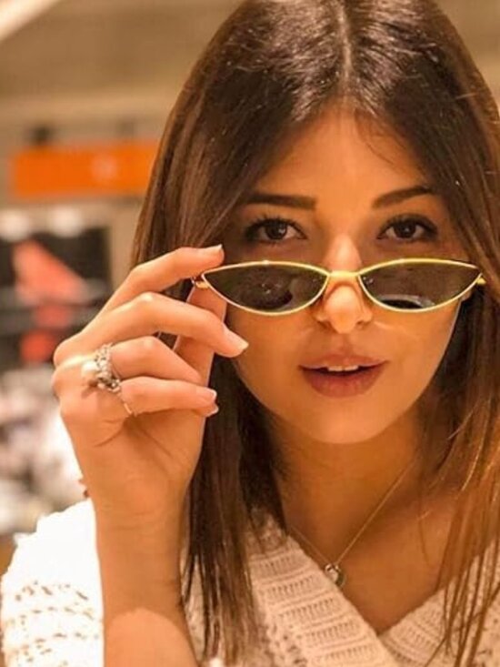 Retro Small Petals Shape Sunglasses main image 5